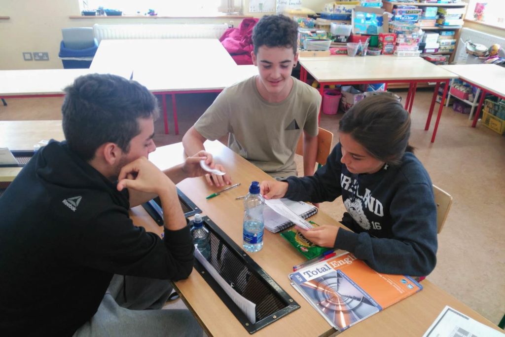 Clases de inglés para jóvenes nivel C1 foto