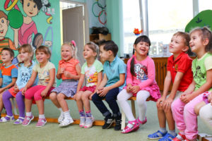 Clases de inglés para niños principiantes foto